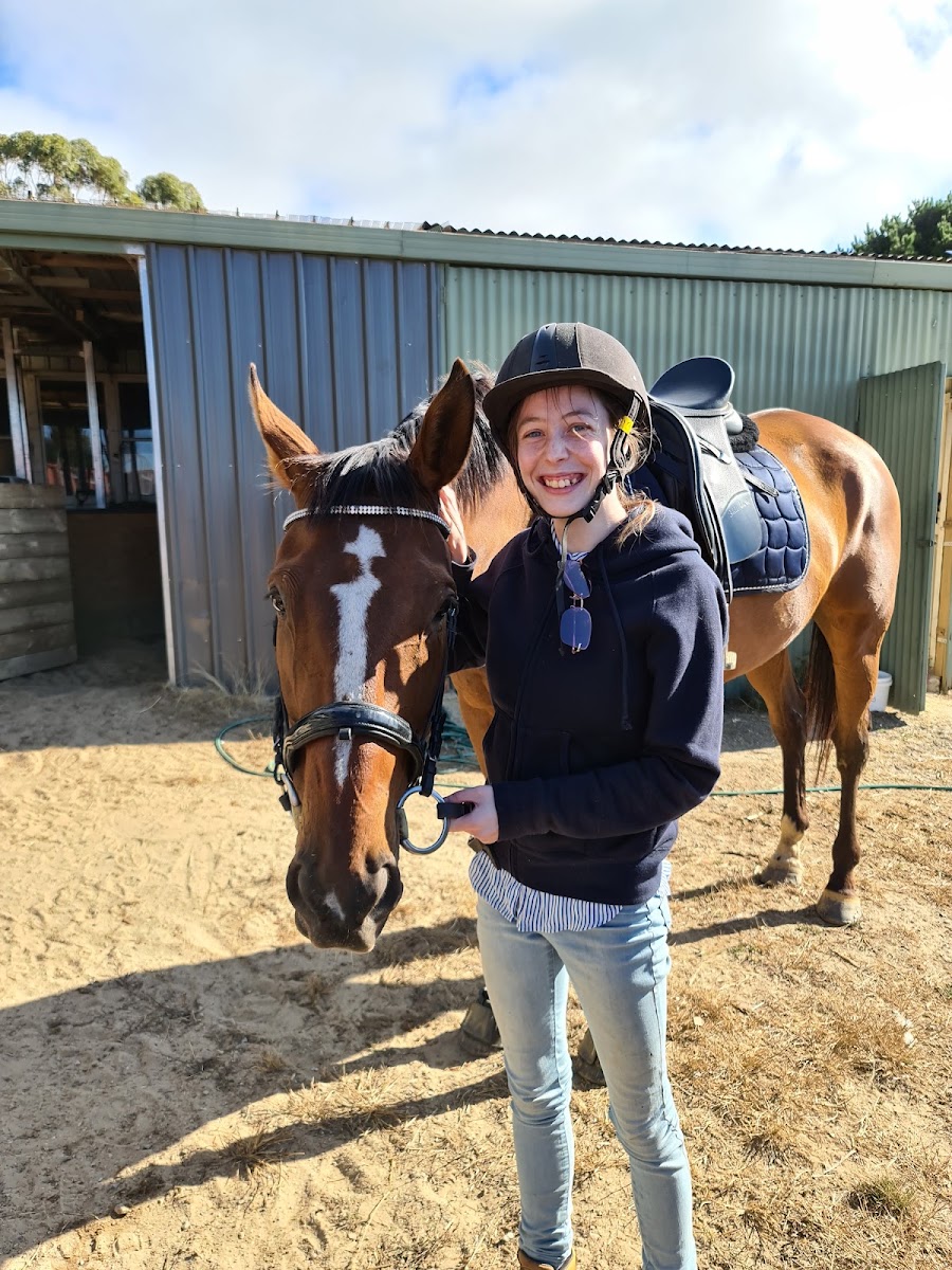 Hannah Ferber - Adelaide Hills Equine Therapy & Mindful Supports